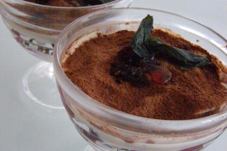 Фото к рецепту: Порционный торт-десерт  "black forest" - постный.