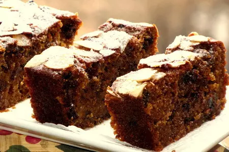 Постный кекс  абрикосовым джемом и сухофруктами,