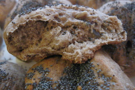 Ржаные хлебные булочки с тмином