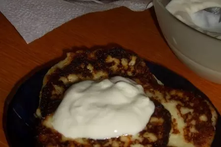 Творожные оладьи с луком