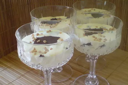 Parfait/  парфе из яичного ликёра и чёрного шоколада