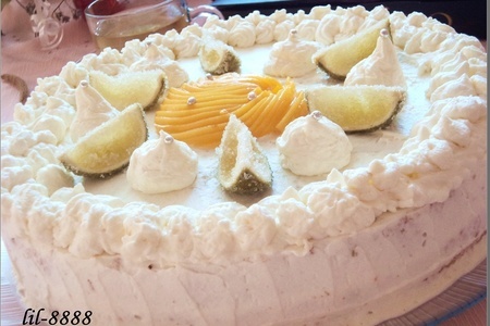 Торт лимонно-лаймовый с персиками.