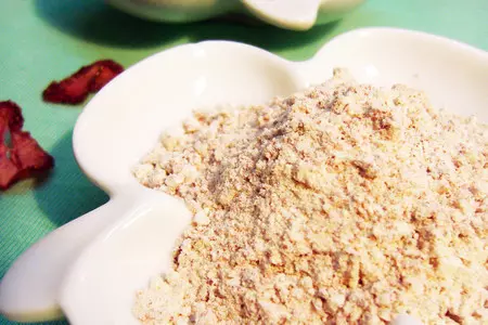 Клубничная пыль+сахар и соль из нее