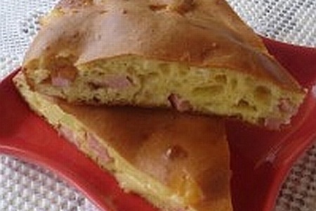 Пирог с сыром и ветчиной «пятиминутка»