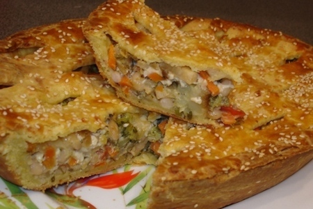 Фото к рецепту: Овощной пирог с фасолью
