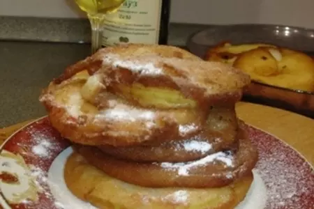 Оладьи с яблоком