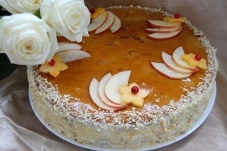 Фото к рецепту: Торт "карамельное яблоко"