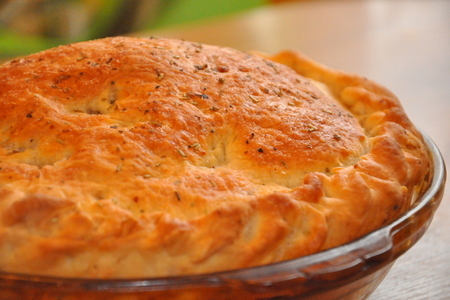 Фото к рецепту: Сырный пирог на картофельном тесте