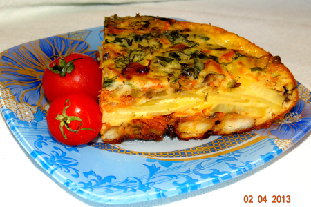 Фото к рецепту: Заливной рыбный пирог с картофелем и овощами