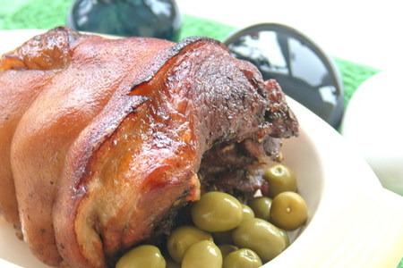 Поркетта домашняя (свинина запеченная с розмарином и тимьяном)