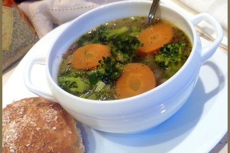 Суп "весенний минестроне" с зелёной чечевицей