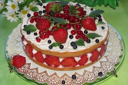 Торт "творожно - ягодное наслаждение"