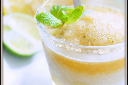 Сорбе «мохито», освежающий десерт для жаркого лета и домашний лимонад.