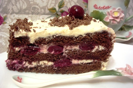 Торт вишнево- шоколадный. в честь дня рождения нашей дорогой фруши!!!!!!!!!!!!!!!!