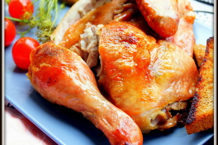 Фото к рецепту: Печёная курица с ароматным маслом.
