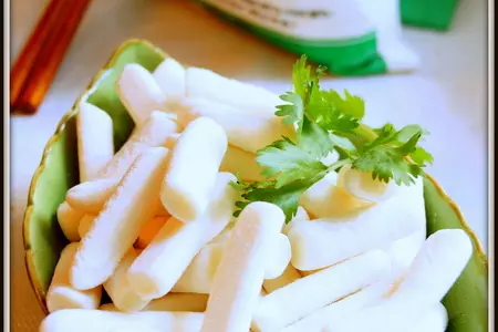 Тток (tteok) рисовые брусочки, как основа корейских блюд