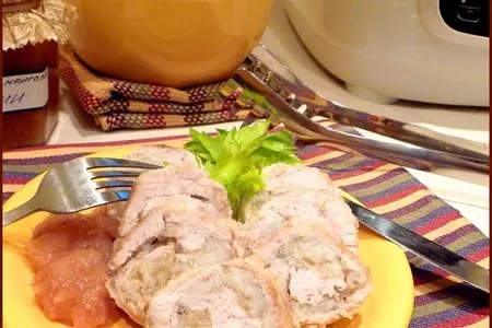Рулетики из индейки с рисово-яблочной начинкой в мультиварке (тест-драйв)
