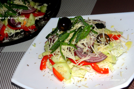 Фото к рецепту: Лёгкий салатик в средиземноморском стиле
