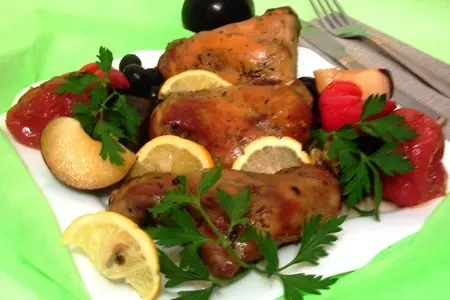 Кроличьи окорочка  запеченные ароматные.