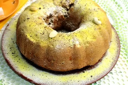 Кекс с цукини и шоколадом.