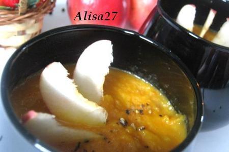 Фото к рецепту: Морковный суп-пюре с яблоками к посту