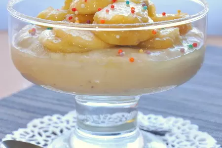 Десерт из тофу с бананами