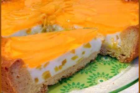 Торт освежающий,сливочно-йогуртовый с персиками