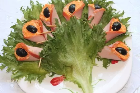 Закусочный колбасный букет