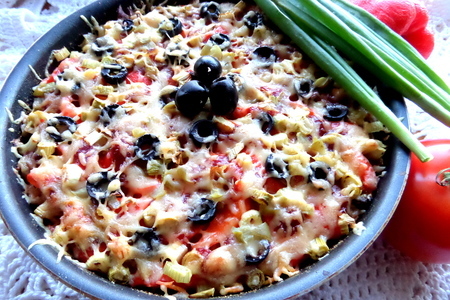 Фото к рецепту: Ленивая пицца с овощами