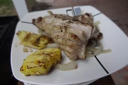 Рыба с овощами на гриле