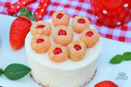 Десерт ягода - малина