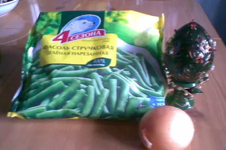 Зеленая фасоль в яйце