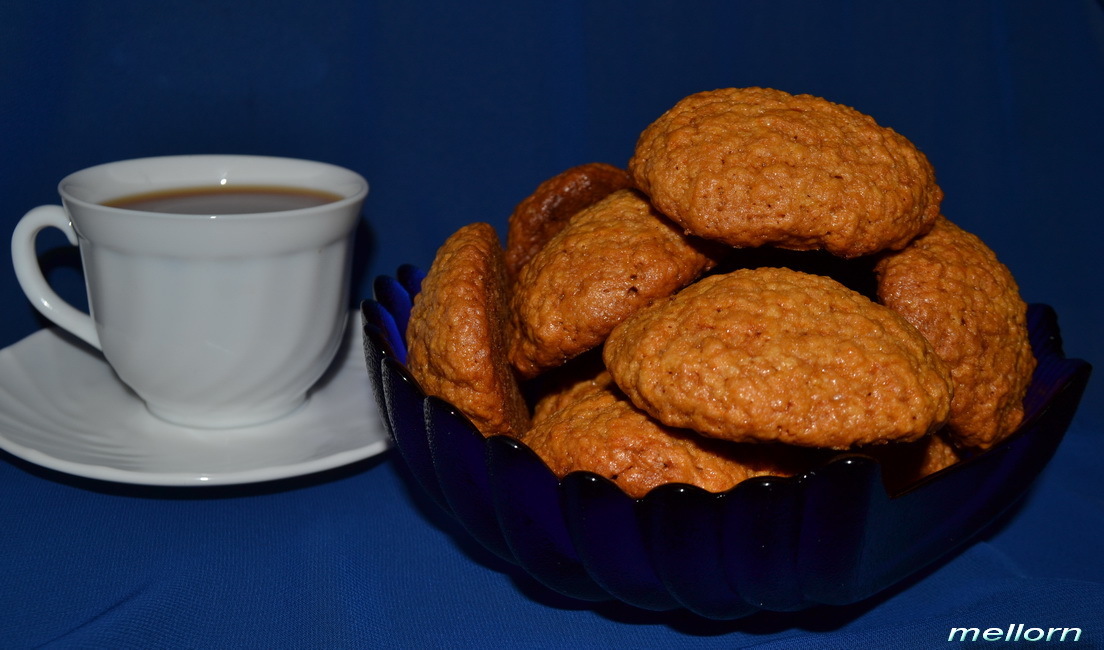 Корейские медовые печеньки. Вкусного медового печенья. Печенье с корицей. Медовое печенье мягкое. Армянское печенье.