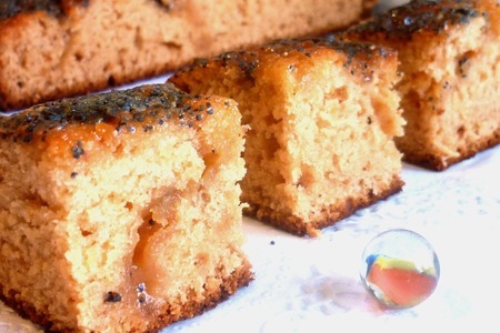 Фото к рецепту: Имбирный пряник-пирог  (из серии гости на пороге)