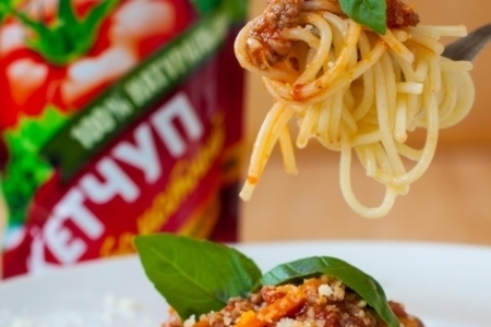 Фото к рецепту: Спагетти болоньезе 