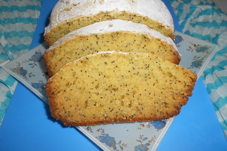 Фото к рецепту: Лимонно-манный кекс с маком в хлебопечке