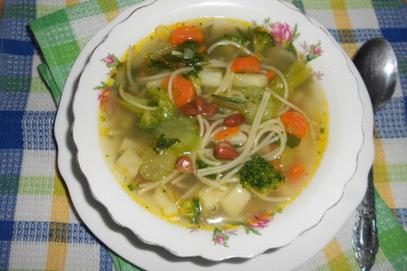 Фото к рецепту: Суп со спагетти borges, с овощами и фасолью