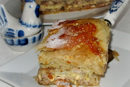 Фото к рецепту: Марокканская бистийя с курицей