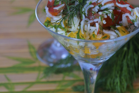 Фото к рецепту: Салат из овощей и риса