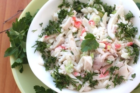 Фото к рецепту: Кальмаровый салат с имбирём
