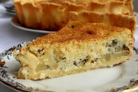 Яблочно-маковый пирог с нежнейшей заливкой