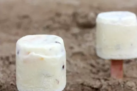 Манговый пломбир с фисташками