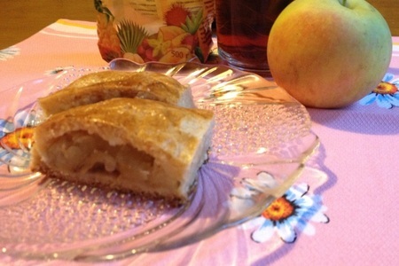 Фото к рецепту: Яблочный пирог "половинки"