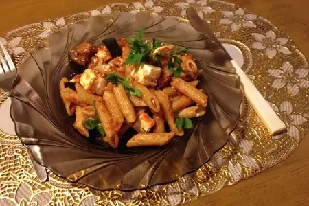 Пенне с баклажанами и фетой