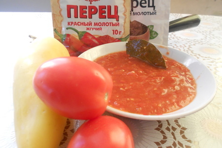 Фото к рецепту: Пикантный томатный соус