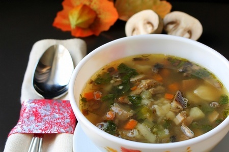 Фото к рецепту: Острый грибной суп