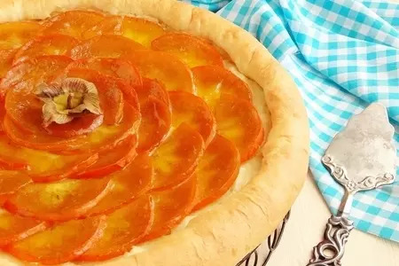 Пирог с хурмой