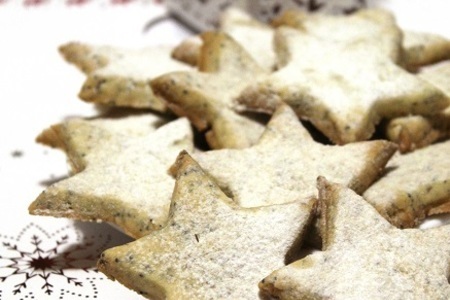 Фото к рецепту: Печенье "маковые звезды"