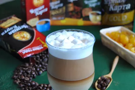 Капучино с ликером и мини–маршмеллоу