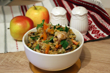 Фото к рецепту: Рис с курицей и овощами в мультиварке